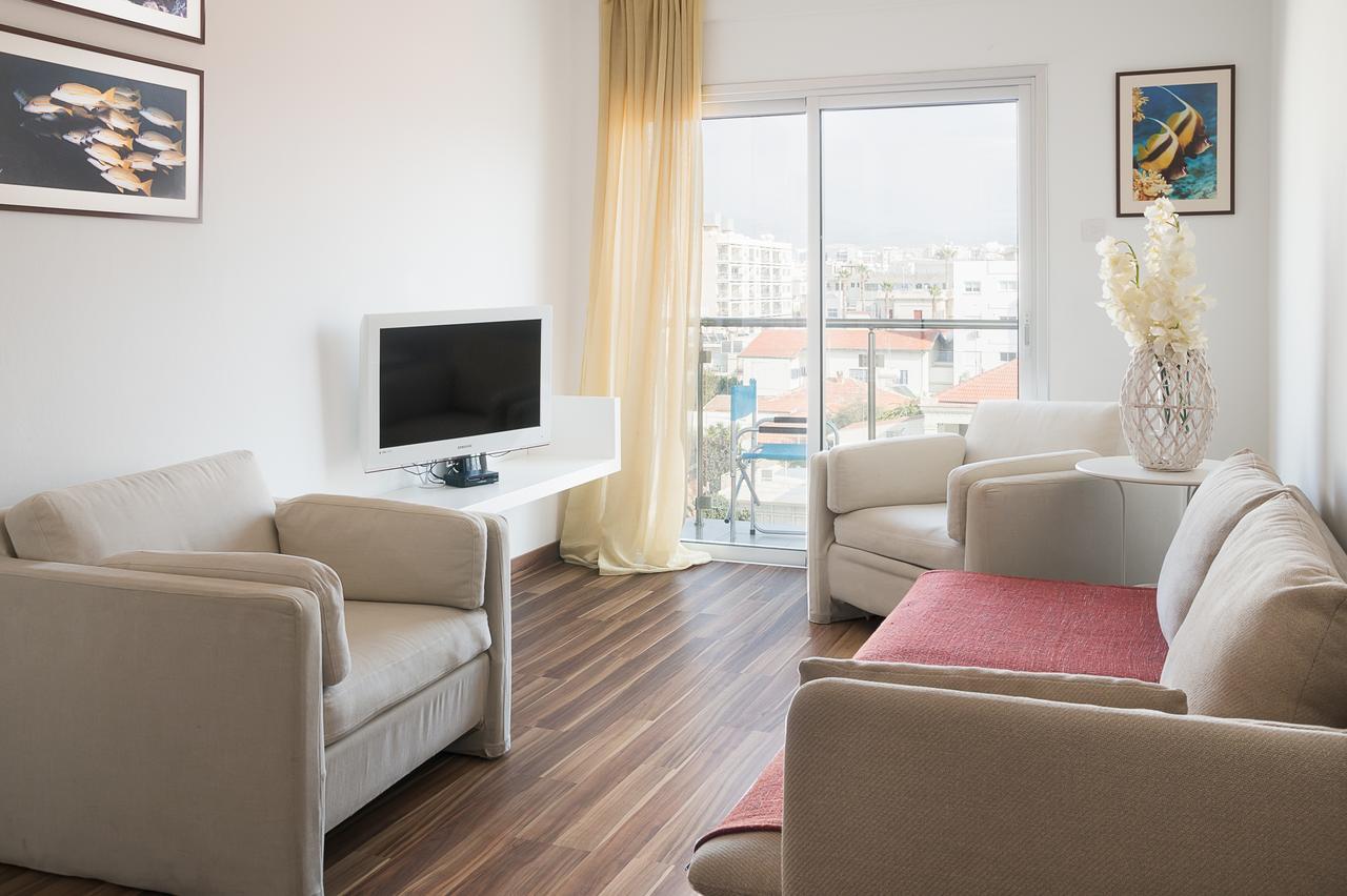 City Center Apartment Limassol Ngoại thất bức ảnh